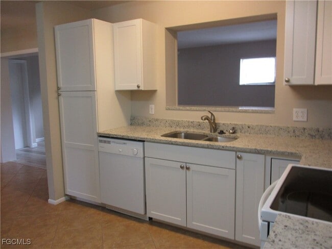 Foto del edificio - 3745 Maxine St