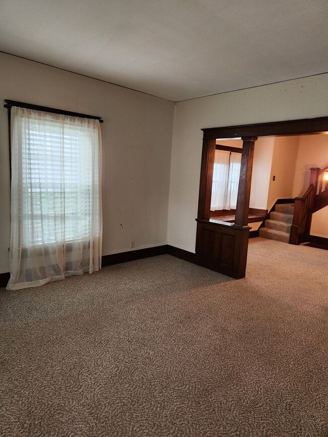 Building Photo - Duplex