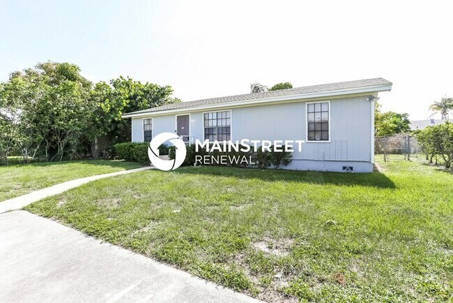 Building Photo - 3 Bedroom Pet-Friendly Home in Lake Worth,...