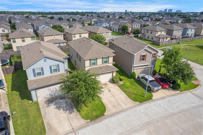 Building Photo - 1175 Grassy View Dr