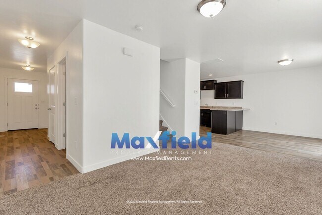 Foto del edificio - Townhouse Draper - 3 BD 2.5 BA 2 GA - 2250 Square Feet - New Carpet