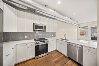 Building Photo - 3727 Sunnyside Ave