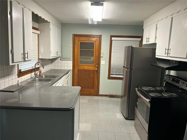 Foto del edificio - 106 Eleanor Cir