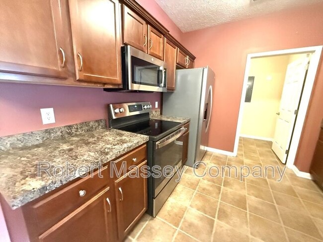 Foto del edificio - 9400 Clubview Dr