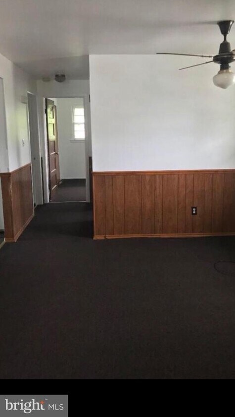Primary Photo - 257 Evergreen Ave