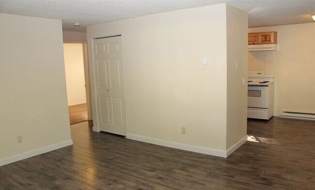 Foto del edificio - 3007 E 33rd St