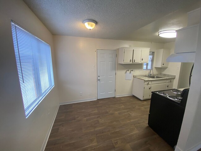 Foto del edificio - Raleigh Heights - 3 Bed 2 Bath - North Reno