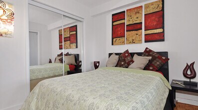 Building Photo - 1294 Islington Ave