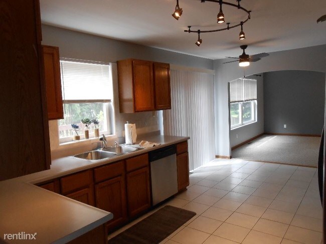 Foto del edificio - 3 br, 2.5 bath House - 3753 Gina Ter
