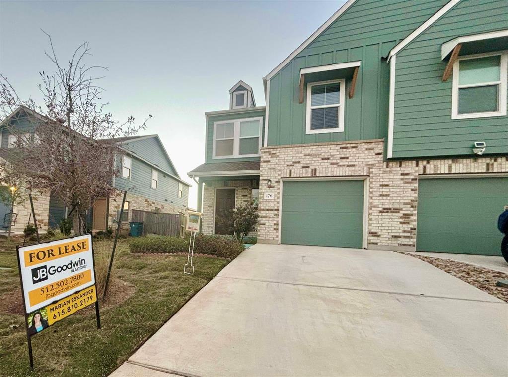 Primary Photo - 176 Andross Ln