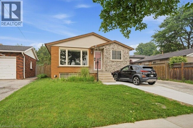 Building Photo - 442 Greenhill Ave