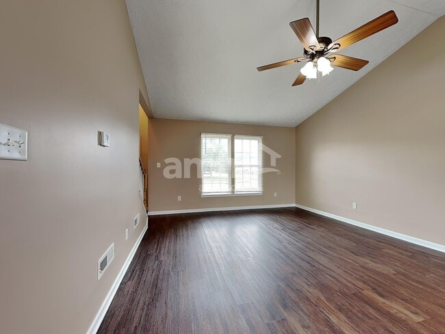 Building Photo - 5405 Fairford Ct