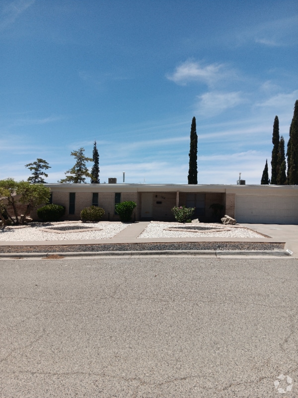 309 Skyway Ln