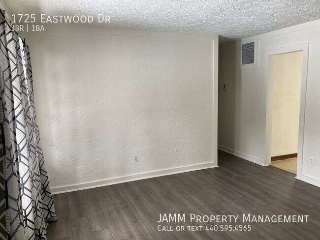 Foto del edificio - Rare 3-Bedroom Brunswick Find!