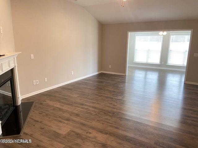 Foto del edificio - 341 Sequoia Dr