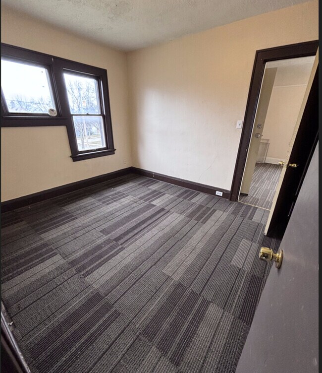 Foto del edificio - 2421 W Finn Pl