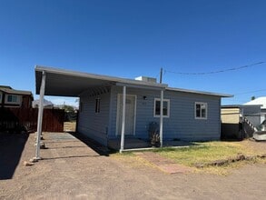 Building Photo - 472 Hunter Dr