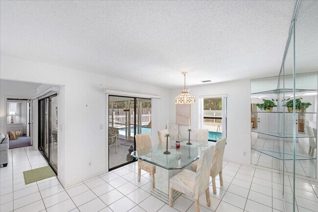 Foto del edificio - 901 Sandy Oaks Dr