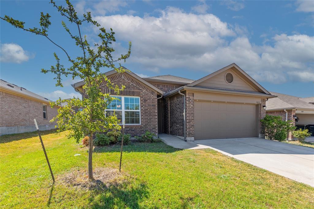 Primary Photo - 5813 Montrelia Dr