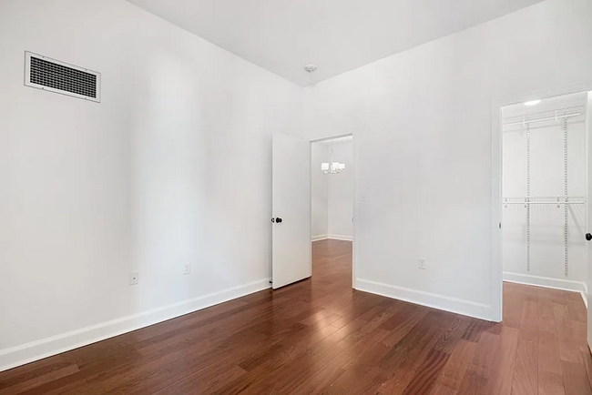 Building Photo - Perfect 1 Bedroom 1 Bathroom