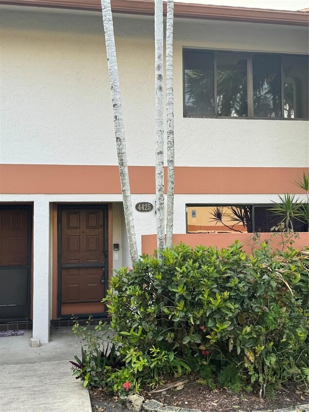 Building Photo - 4425 SW 70th Ter