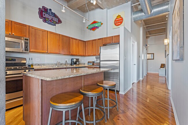 Foto del edificio - 2107 Grand Blvd