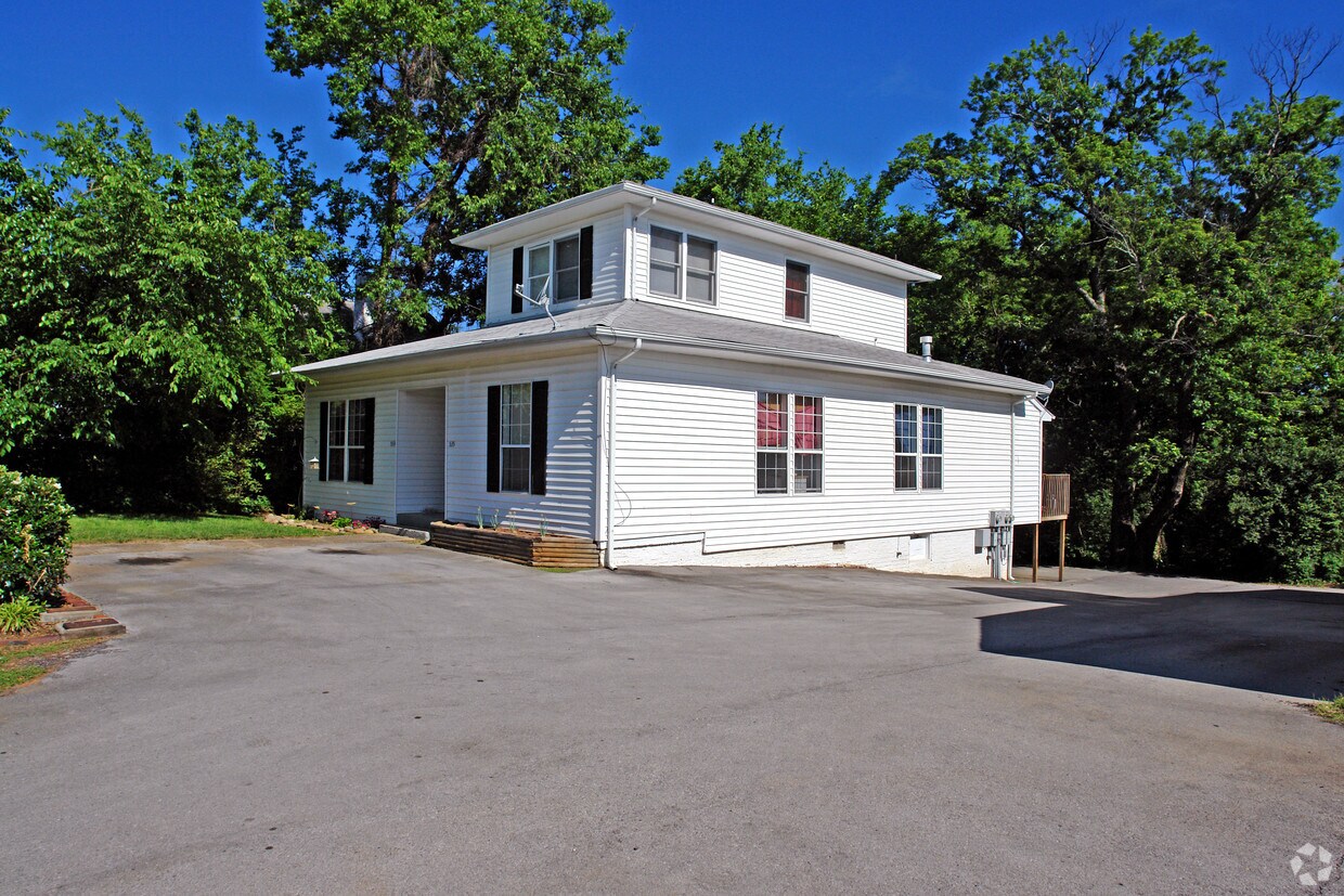 533537 Lord Ave, Maryville, TN 37801 533537 Lord Ave Maryville, TN