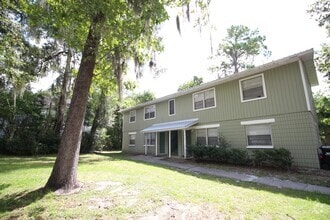 Building Photo - 615 SW 11th Ln
