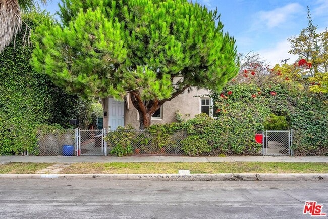Building Photo - 708 Boccaccio Ave