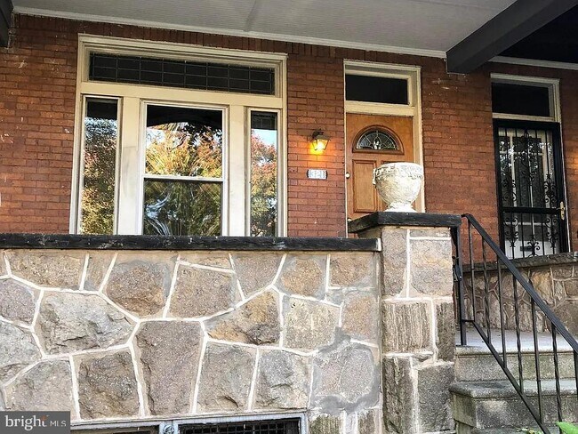 Foto del edificio - 321 E 29th St