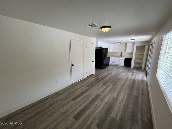 Foto del edificio - 1817 W Wood Dr