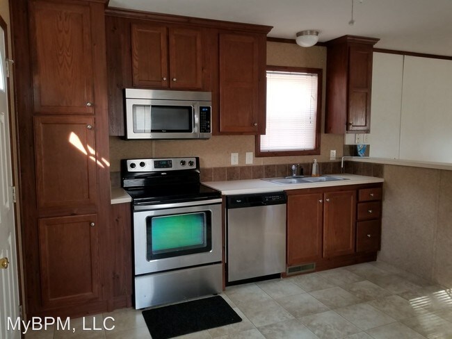Building Photo - 2 br, 1 bath House - 3236 Cedar Church Road