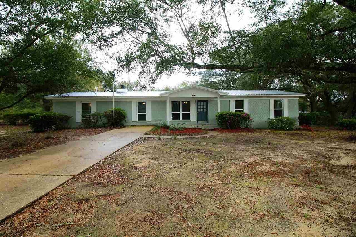 Primary Photo - 5200 Springdale Dr