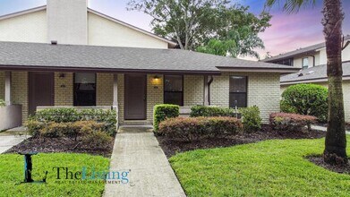 Building Photo - 2898 Plaza Terrace Dr