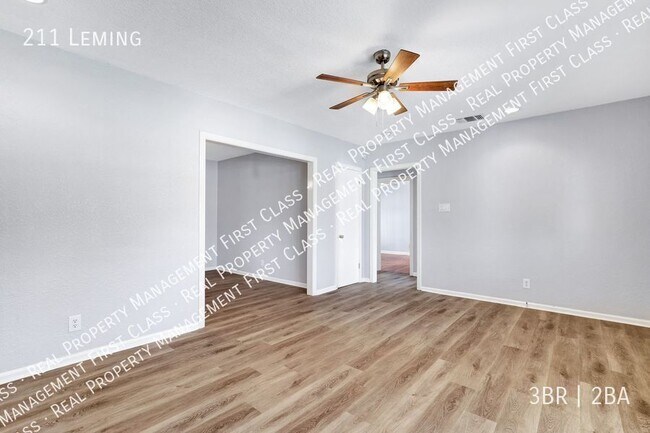 Building Photo - 211 Leming-