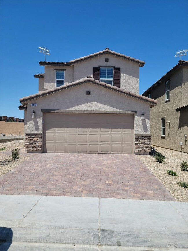 Building Photo - NICE 4 BEDROOM HOME IN CENTENNIAL HILLS-NO...