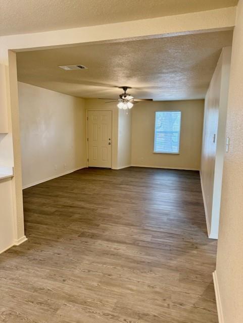 Foto del edificio - 1405 Oakmeadows Cove