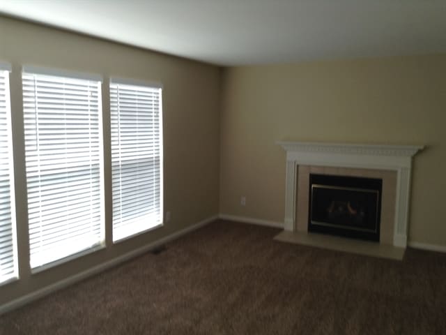 Building Photo - 3027 Rosebud Court