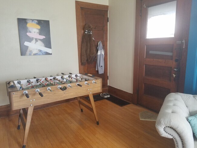 Building Photo - 3132 Holmes Avenue