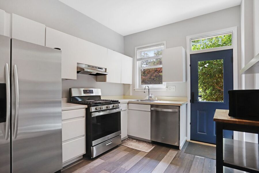 Photo - 1373 North Carolina Ave NE-