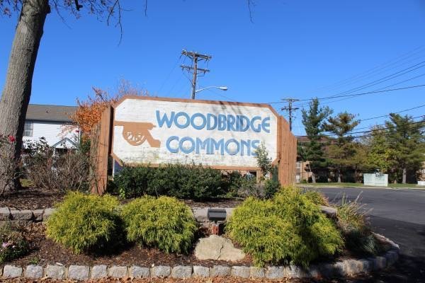 Foto del edificio - 2104 Woodbridge Commons Way