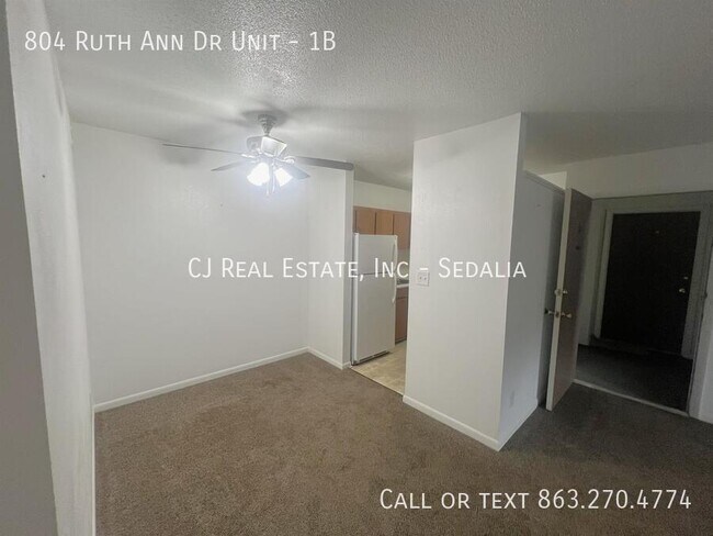 Building Photo - 804 Ruth Ann Dr