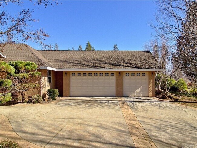 Foto del edificio - Beautiful Home in Rising Community complet...