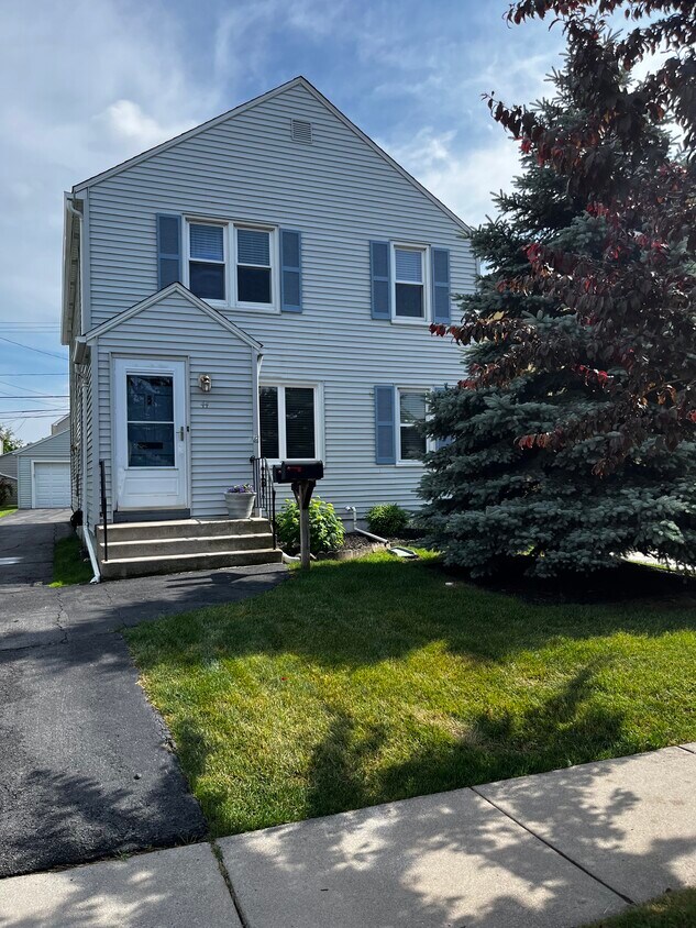 44 Tulane Rd Unit Upper, Buffalo, NY 14217 Apartments in Buffalo, NY