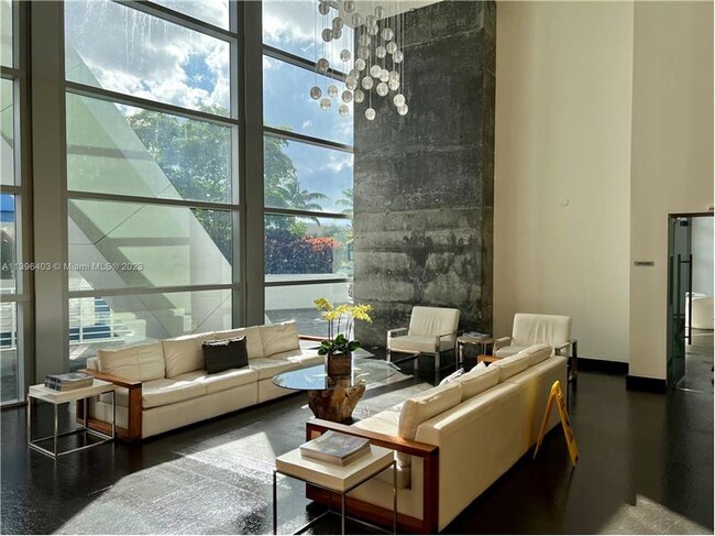 Building Photo - 888 Biscayne Blvd