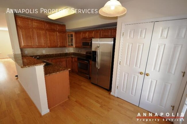 Building Photo - 2123 hideaway court