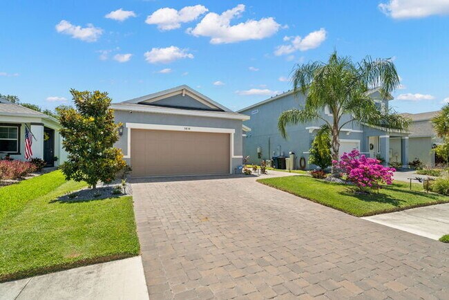 Building Photo - Beautiful Home For Rent in Eaves Bend!