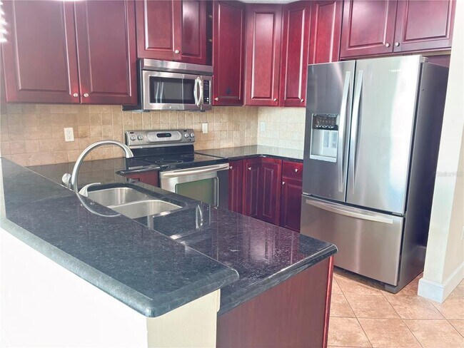 Foto del edificio - 101 S Eola Dr