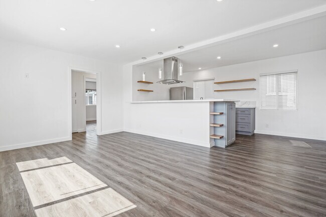 Building Photo - 2625 W Avenue 35