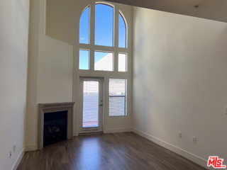 Building Photo - 1040 Glendon Ave